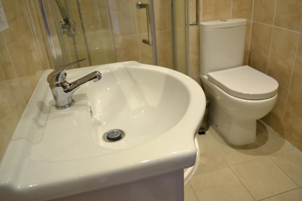 Pepper Street Rooms Whitchurch  Εξωτερικό φωτογραφία